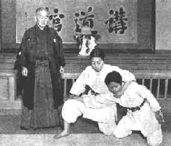 kano10 Jigoro Kano Historical Photos: Founder of Judo 