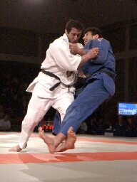 kouchi1 Reflections on Gake and Gari Leg Actions in Ashi Waza 